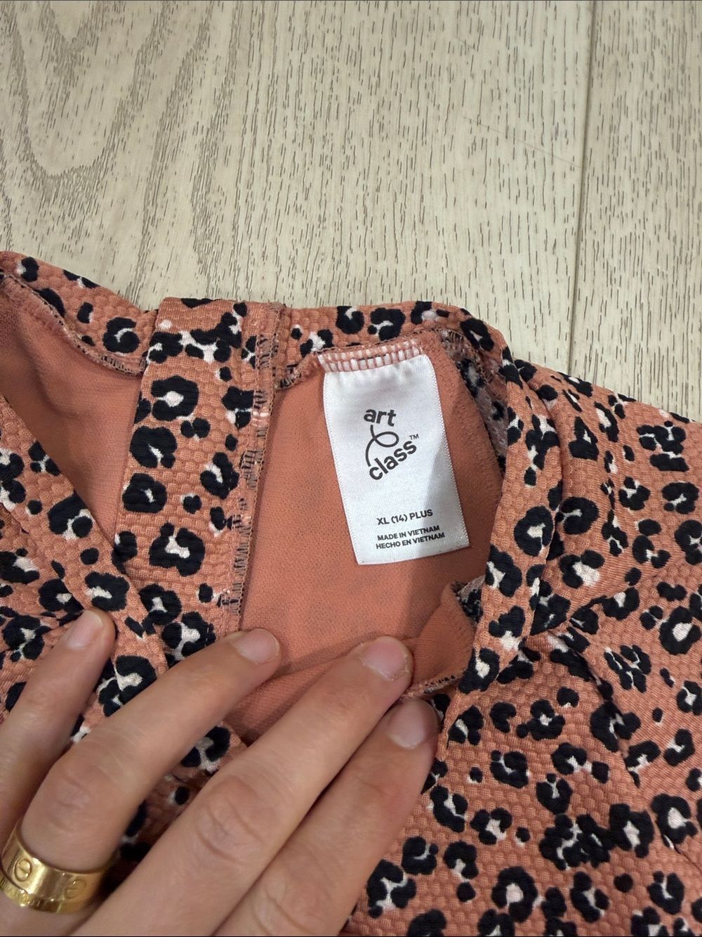 Leopard One Piece Rash Guard - Picture 5 of 10